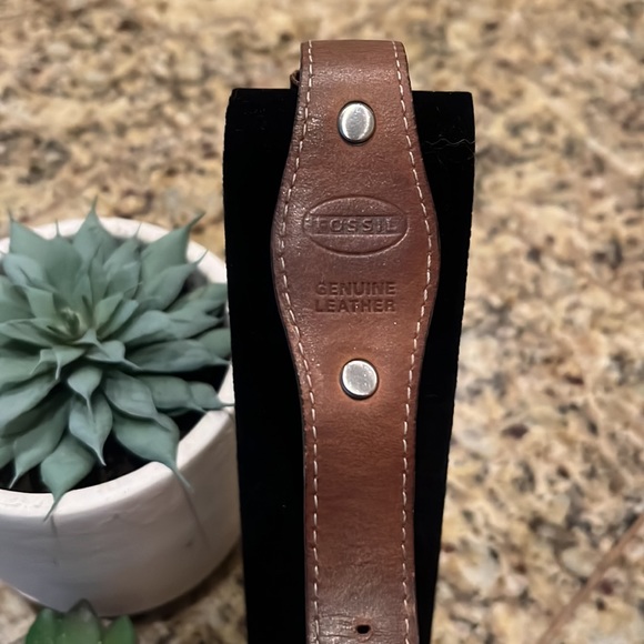 Fossil Watch - Picture 3 of 5